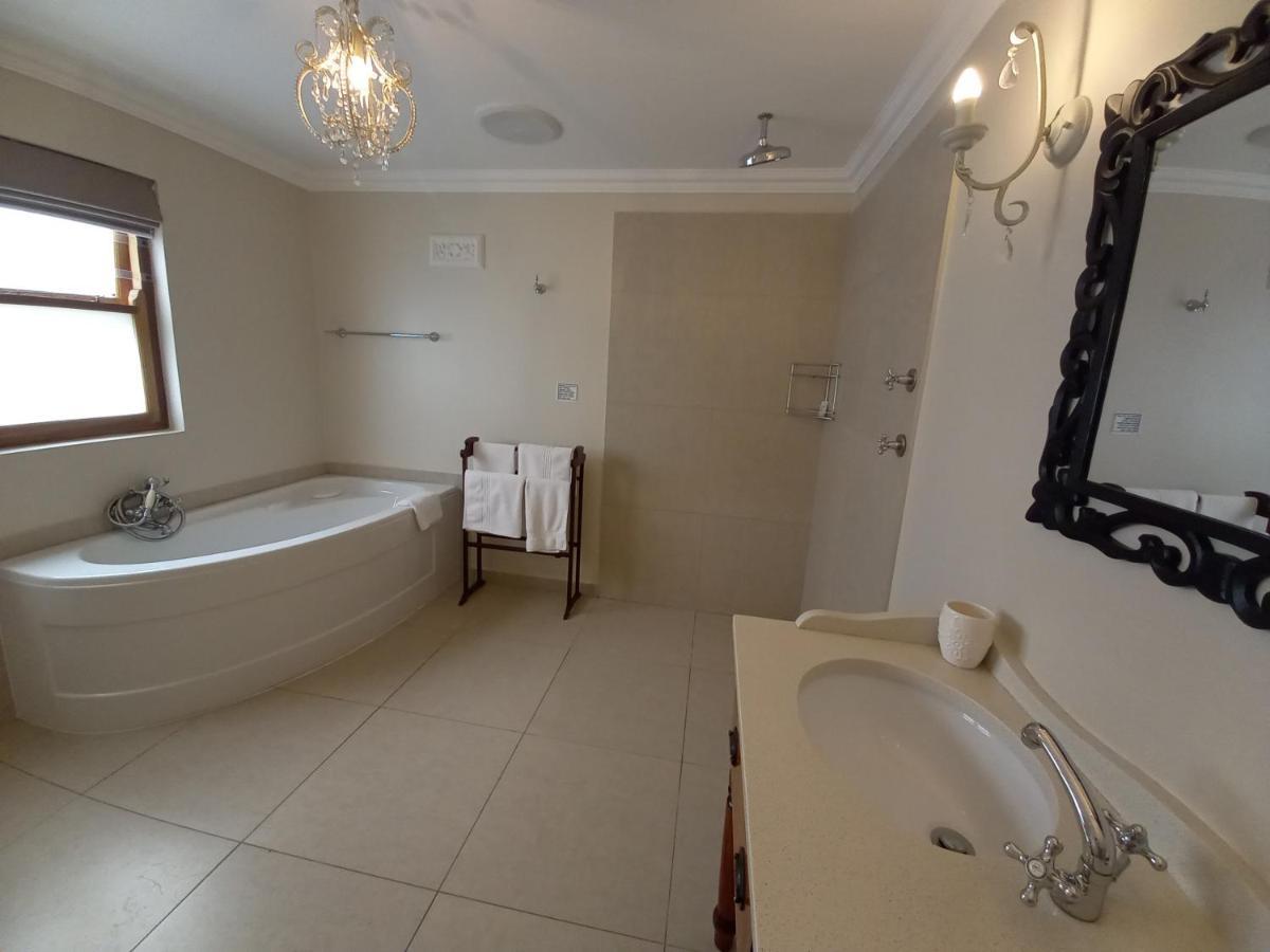 La Pension Guest House Oudtshoorn Zewnętrze zdjęcie
