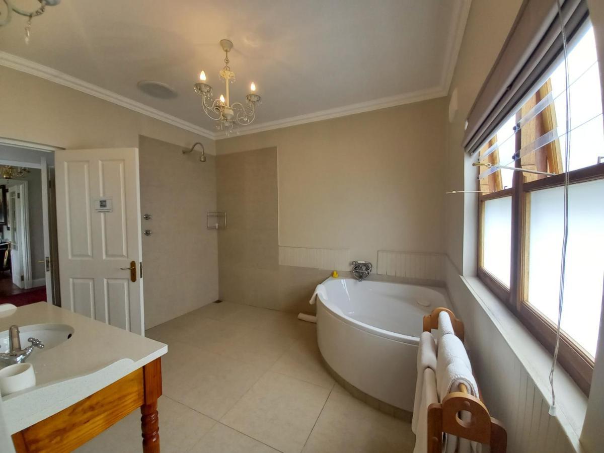 La Pension Guest House Oudtshoorn Zewnętrze zdjęcie