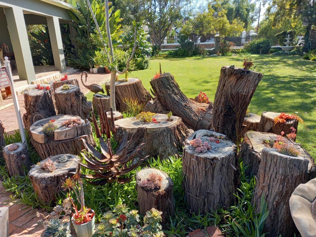 La Pension Guest House Oudtshoorn Zewnętrze zdjęcie