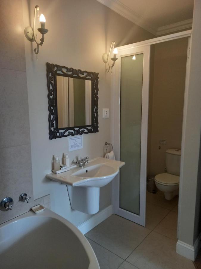 La Pension Guest House Oudtshoorn Zewnętrze zdjęcie