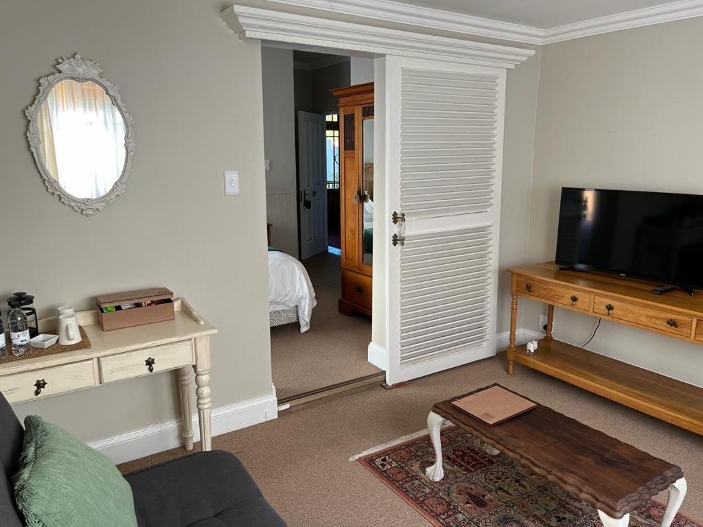 La Pension Guest House Oudtshoorn Zewnętrze zdjęcie