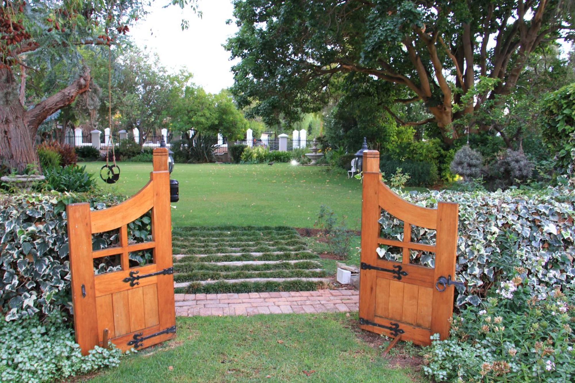 La Pension Guest House Oudtshoorn Zewnętrze zdjęcie