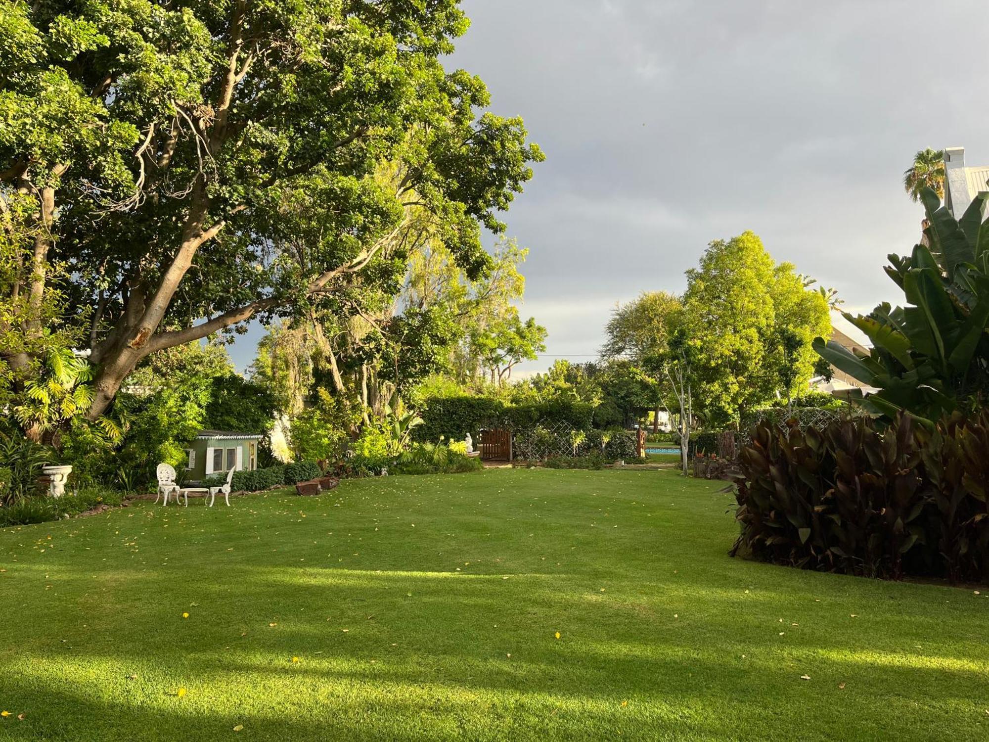 La Pension Guest House Oudtshoorn Zewnętrze zdjęcie